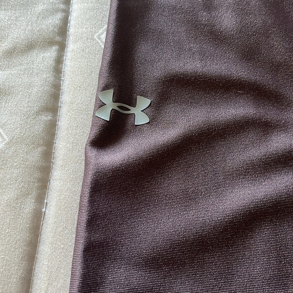 Under Armour Leggings Compression Heatgear Ladies Medium Activewear Yoga Purple - Picture 2 of 9